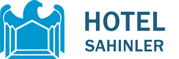 Holiday Hotel Logo